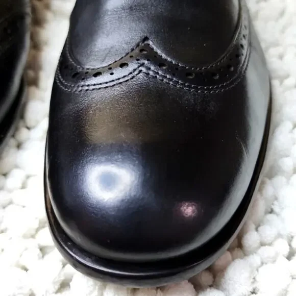 JOHN VARVATOS BLACK LEATHER WINGTIP OXFORDS CUSTOM DYED JET BLACK GENTLEMENS 8 JOHN VARVATOS BLACK LEATHER WINGTIP OXFORDS CUSTOM DYED JET  main image 4